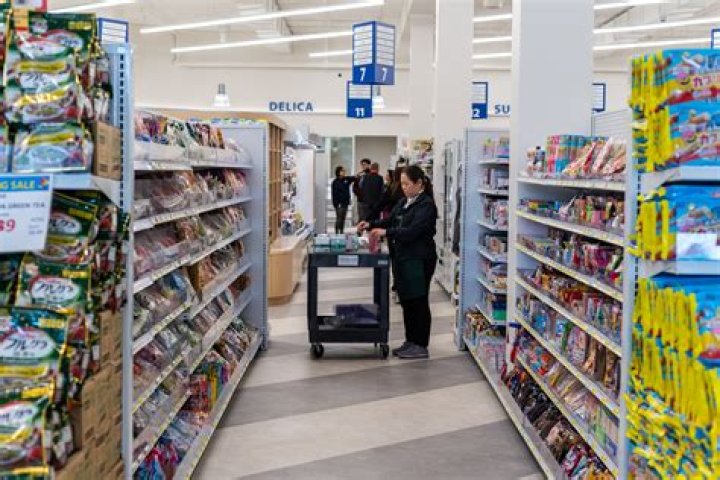 Grocery aisles at Mitsuwa Marketplace.