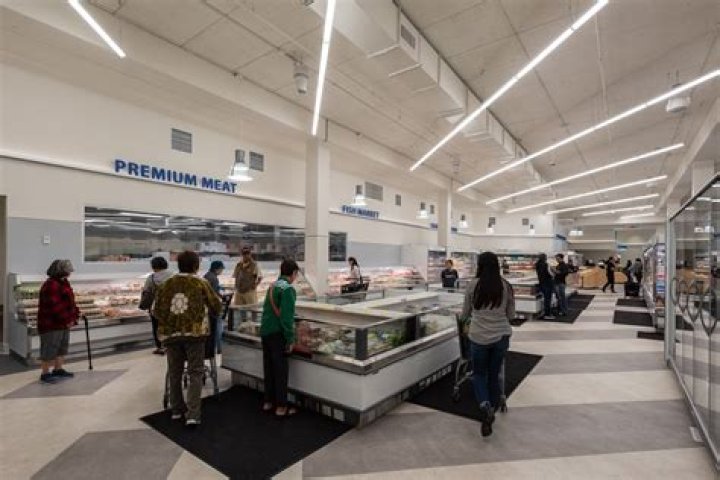 Grocery at Mitsuwa Marketplace, Torrance