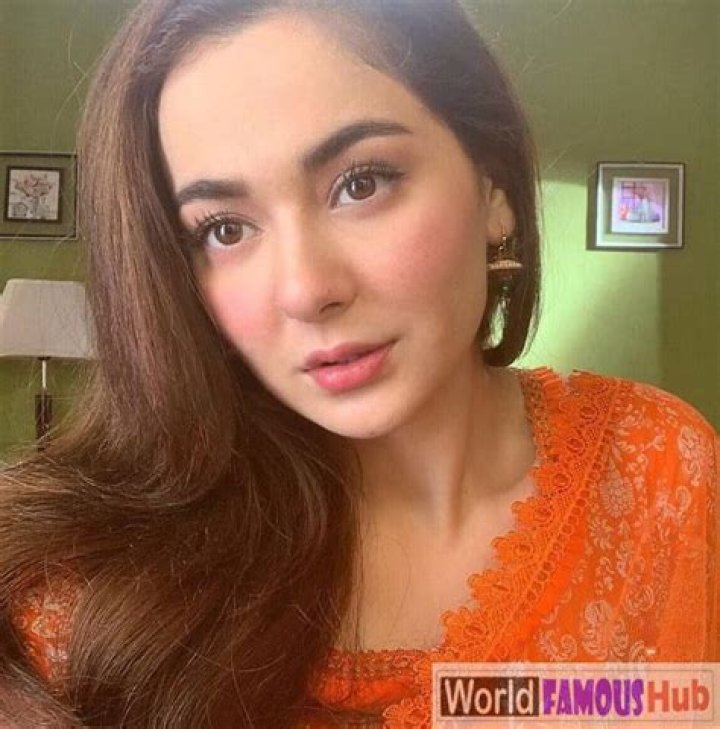 Hania Amir Biography, Height, Age, Affairs & Wiki (Pakistani Actress)