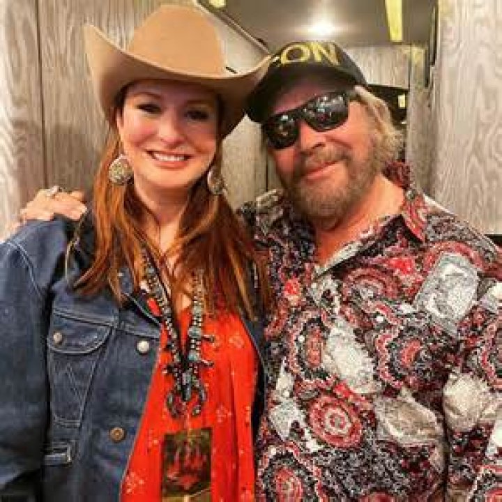 Hank Williams Jr.’s daughter Holly carries on a musical legacy