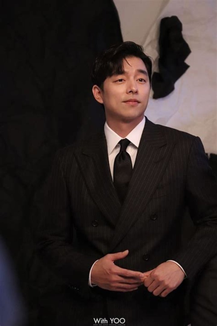 HBD gong yoo [10 7 1979]🎁 en 2023 Actores coreanos, Hombres