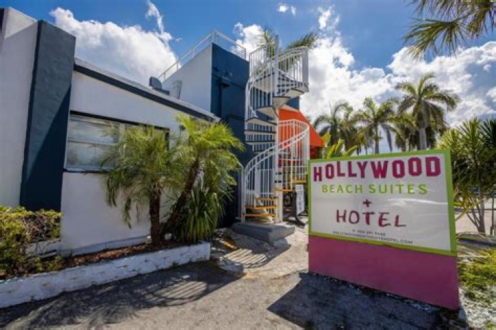Hollywood FL, USA. 11th June, 2021. Vinnie Hacker faces off during the