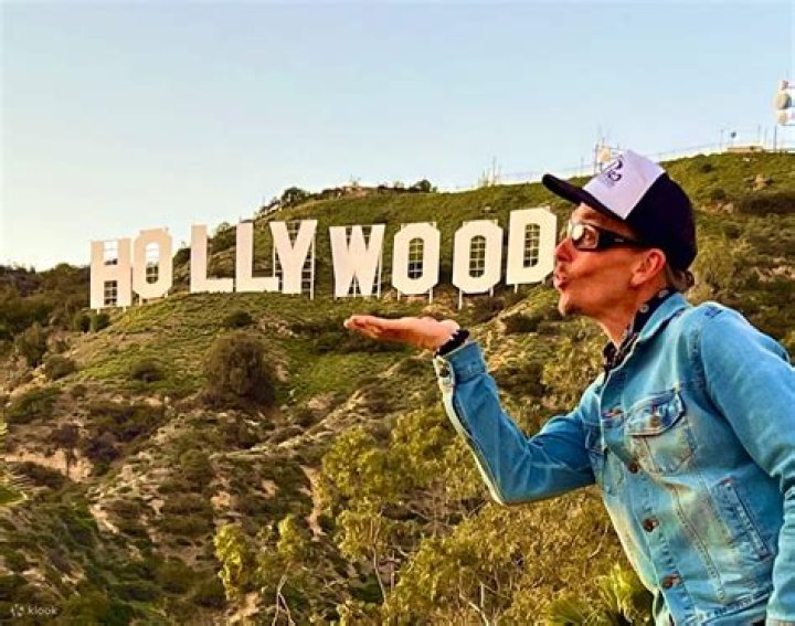 HOLLYWOOD ON THE POTOMAC You load sixteen pounds and what do you get?