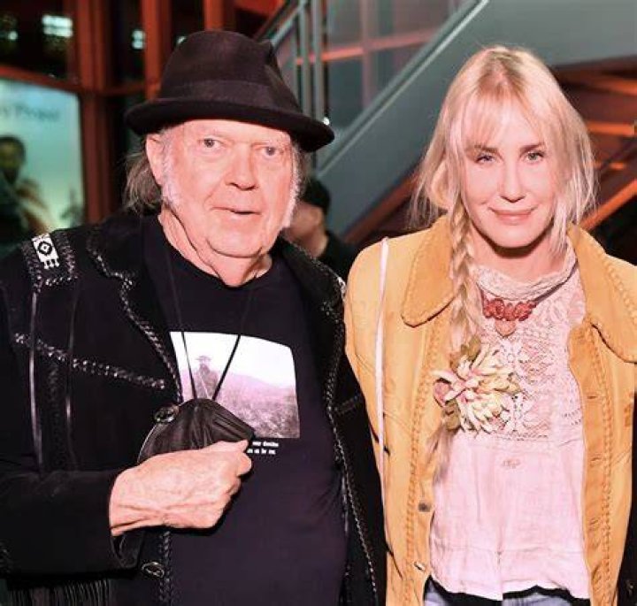 Hollywoods Most Iconic Couple: Daryl Hannah And Neil Young