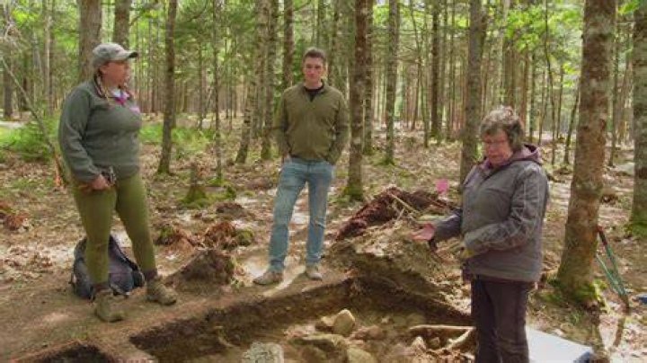 How Is Peter Fornetti Related To The Laginas On The Curse Of Oak Island?
