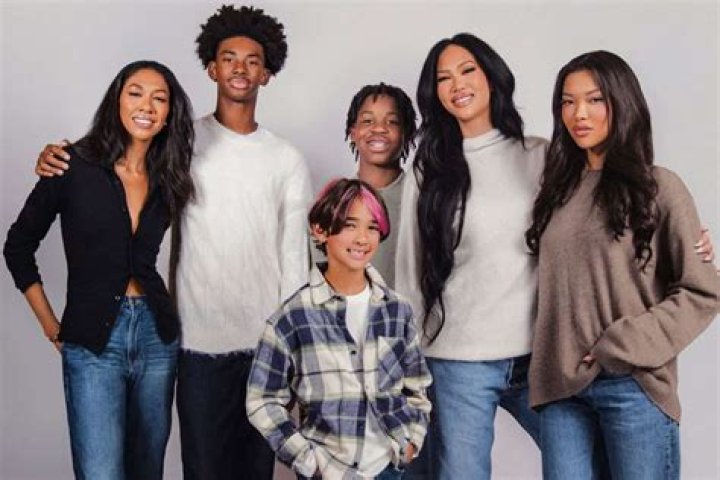 How many kids does Kimora Lee Simmons have? All about her family as