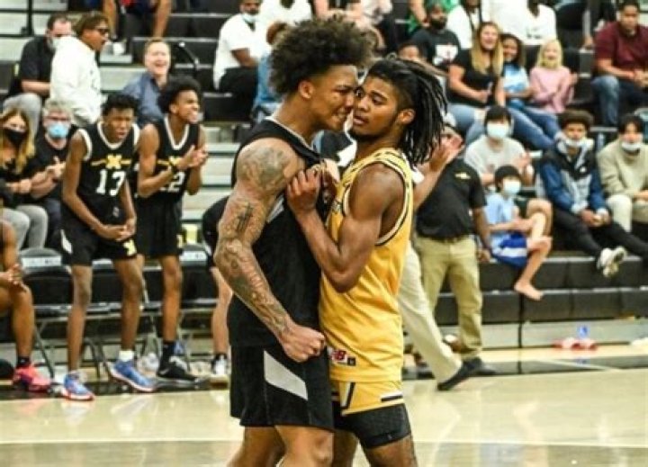 How old is Mikey Williams? Biography and life story of the basketball