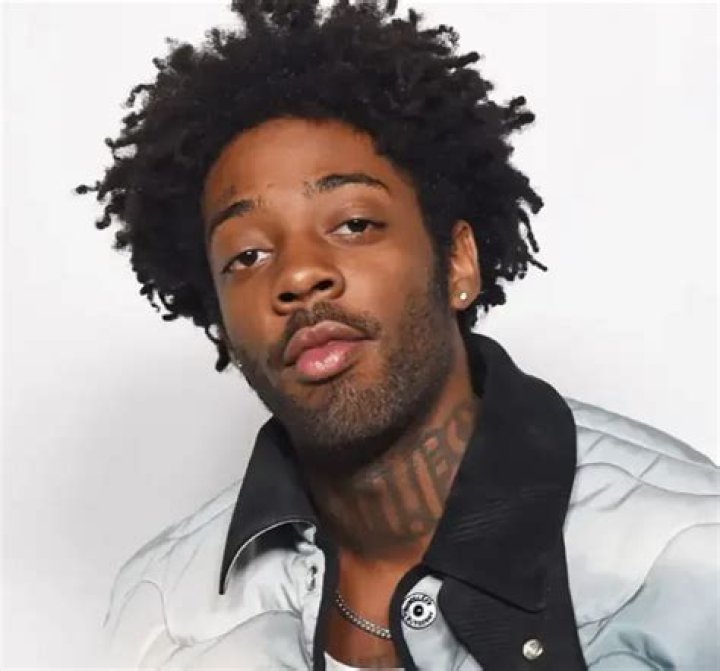 How Tall is Brent Faiyaz? Brent Faiyaz's Height How Tall Height