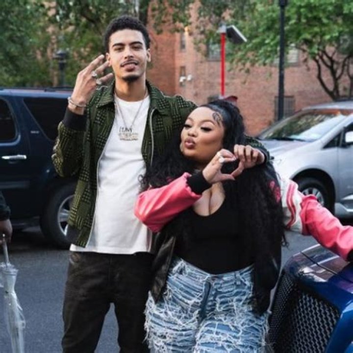 How Tall Is Jay Critch?