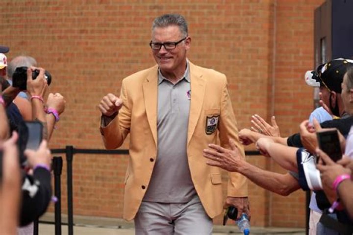 Howie Long Talks Hall of Fame, Al Davis, and 2011 Oakland Raiders Team