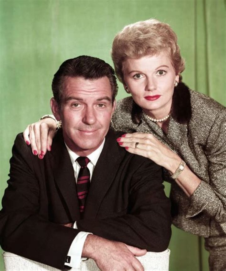 Hugh Beaumont Resented The Show LeaveItToBeaver Hugh beaumont, Leave