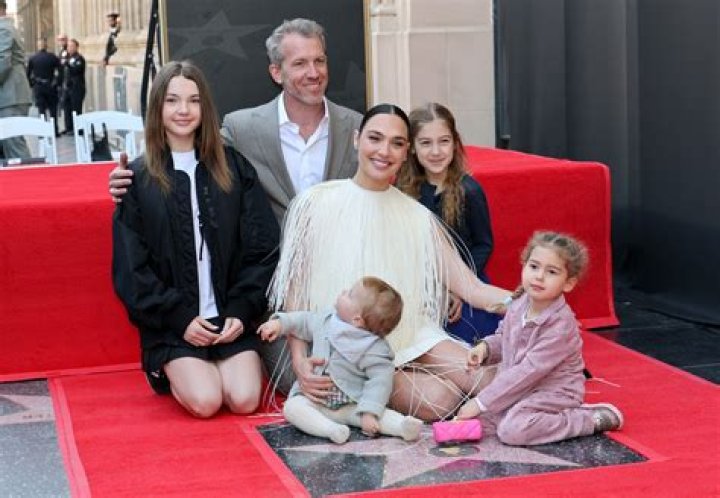 Husband amd Kids of Piper Perabo; What's her Age? Ethnicity, Bio, Height