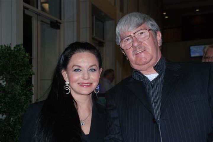 Husband, Larry, with Crystal Gayle Crystal gayle hair, Country music