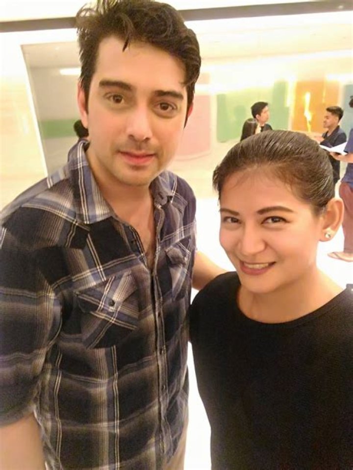 Ian Veneracion And Pamela Gallardo Wedding Pictures PictureMeta