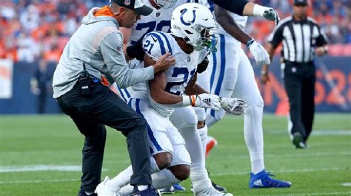 Indianapolis Colts, RB Nyheim Hines reach agreement on 3year extension