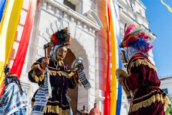 Indigenous Dances Of Guatemala: Uncovering "El Botija Y La Chimoltrufia"