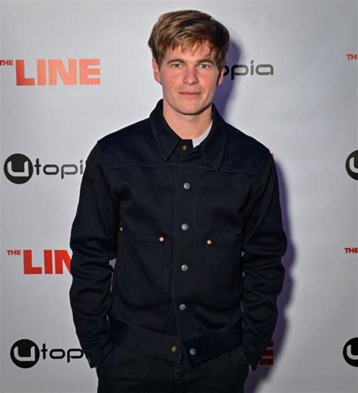 Is Graham Patrick Martin Gay Or Does He Have A Girlfriend? All The