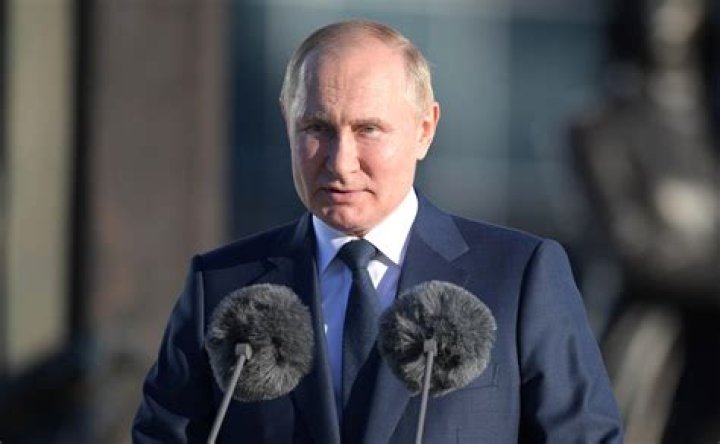 Is Putin Repeating the Mistakes of Brezhnev? WSJ