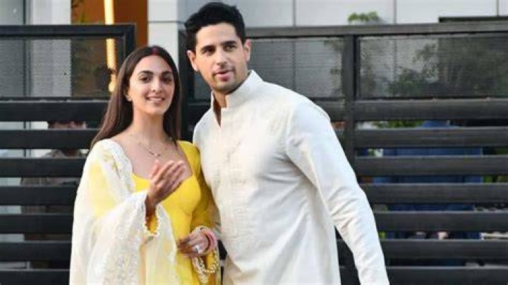 Is Sidharth Malhotra And Manish Malhotra Related? Family Tree And Net