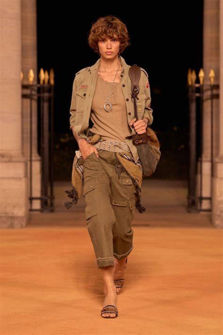 Isabel Marant News, Collections, Fashion Shows, Fashion Week Reviews