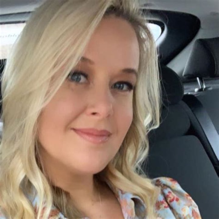 Jana Hocking reveals why men over 45 make better boyfriends Daily