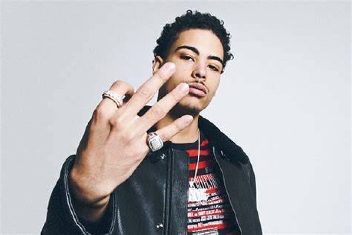 Jay Critch Proves Why He's the 'Hood Favorite' XXL