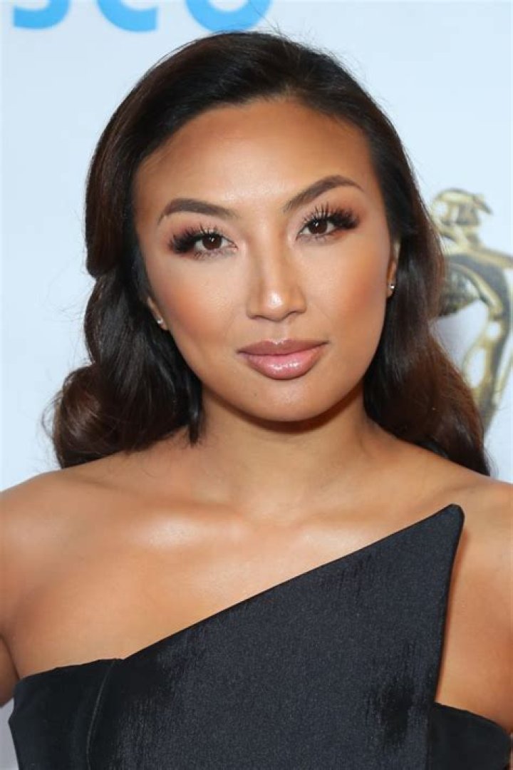 Jeannie Mai Picture The Hollywood Gossip