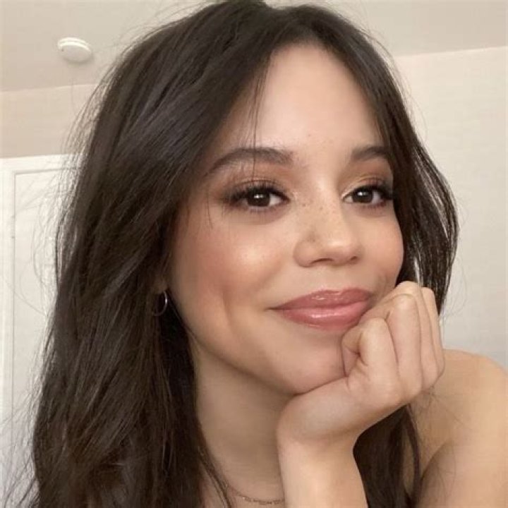 jenna ortega icon pfp aesthetic Jenna ortega, Ortega, Celebrities