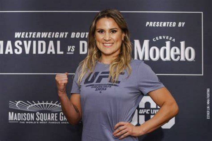 Jessica Eye Joins Adult Content Website Onlyfans ⋆ Terez Owens 1
