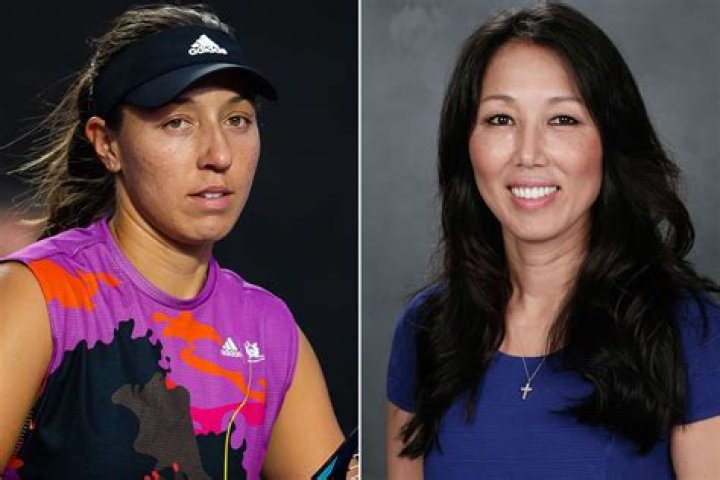Jessica Pegula, daughter of Bills' owner, stuns top seed in quarters of