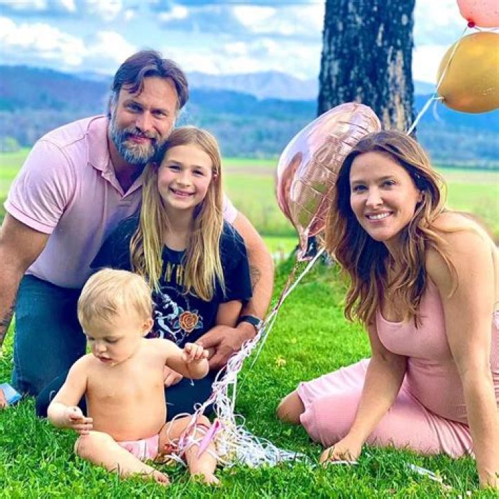 Jill Wagner Net Worth (Updated 2023) Right Net Worth