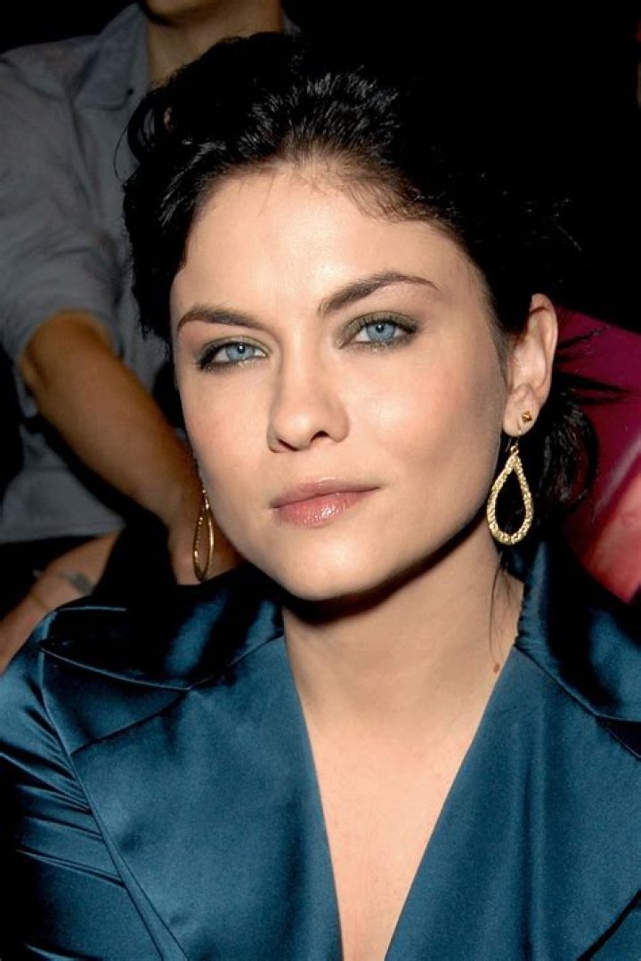 Jodi Lyn O'Keefe height, weight. She gains weight easily