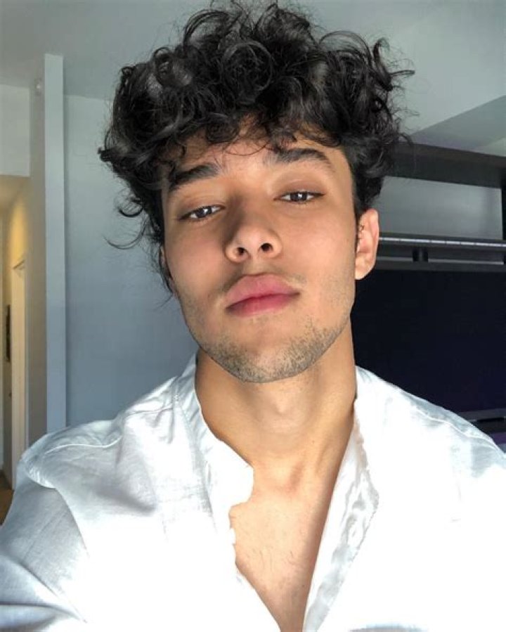 Joel Pimentel 23 Facts, Age, Birthday, Bio & Height