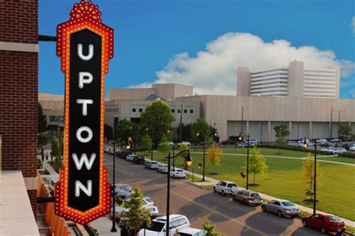 Join WRNL at UpDown in Kansas City for Beer, Basketball, and a Podcast