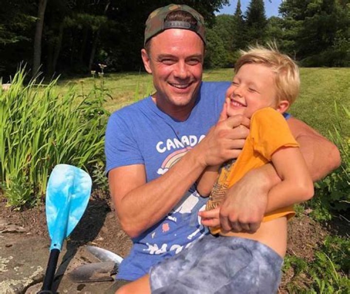 Josh Freese Children How many kids does Josh Freese have?