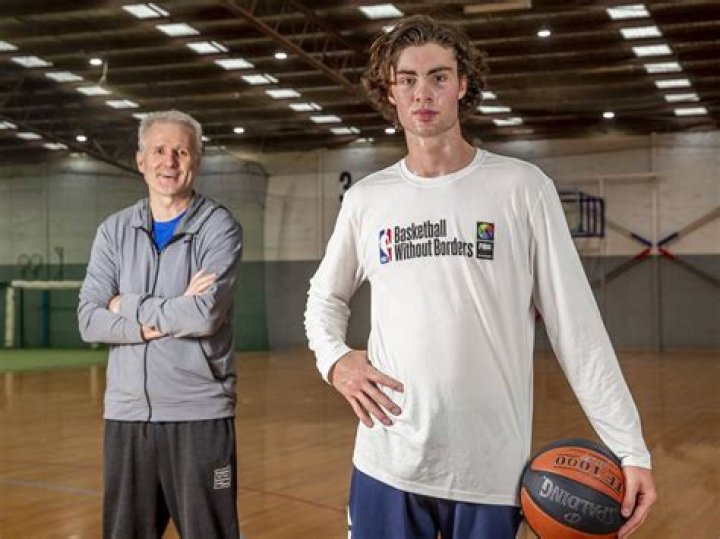 Josh Giddey is teaching and meeting kids at basketball camps across