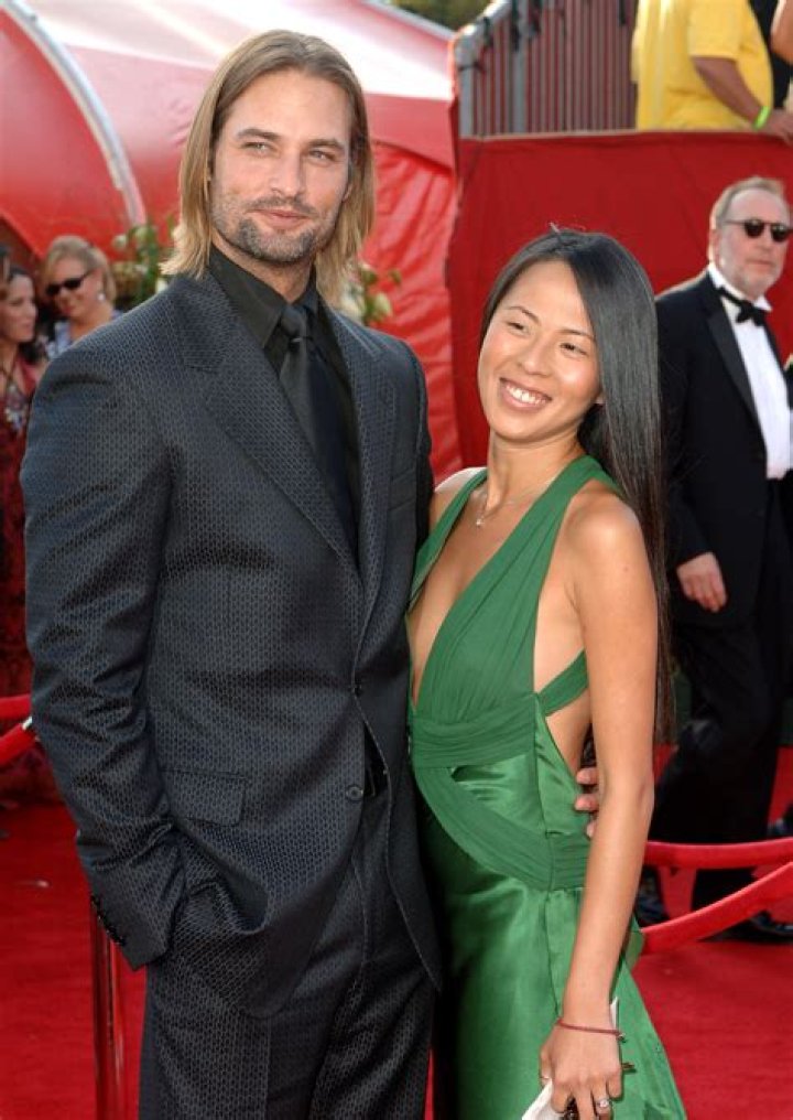 Josh Holloway and his wife Yessica made their way through the Famous
