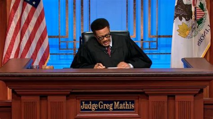 Judge Greg Mathis Donates 50,000 Bottles Of Water To Flint, Michigan