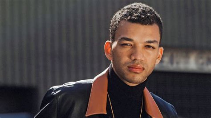 Justice Smith Age, Wiki, Net Worth, Height and More 2022 The Personage