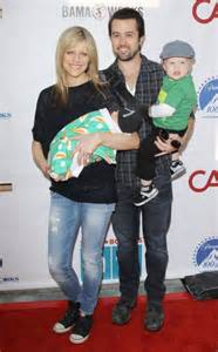 Kaitlin Olson Height Age Husband Kids Siblings Net Worth Family www