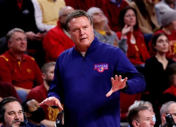 Kansas Jayhawks coach Bill Self, fully vaccinated, tests positive for