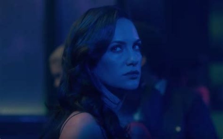 Kate Siegel The Haunting of Bly Manor Wiki Fandom Kate, Women
