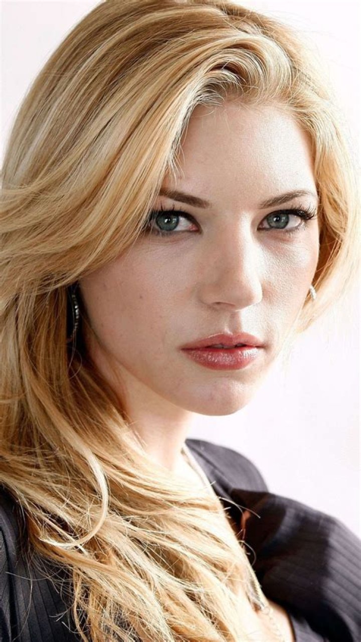 Katheryn Winnick Sa biographie AlloCin&eacute;