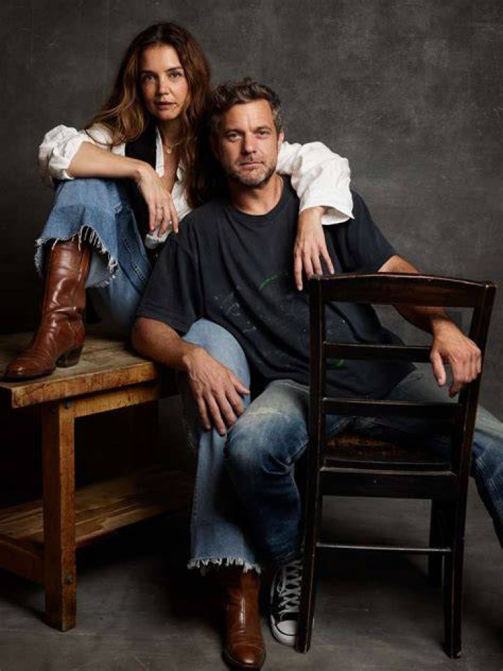 Katie Holmes et Alexander Skarsg&aring;rd, dr&ocirc;le de couple Madame...