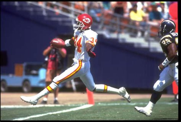 KC Chiefs 15 Best First Round Draft Picks of AllTime Page 15
