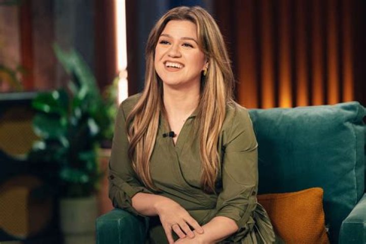 Kelly Clarkson On When She Knew Her Marriage Wasn't Working HuffPost