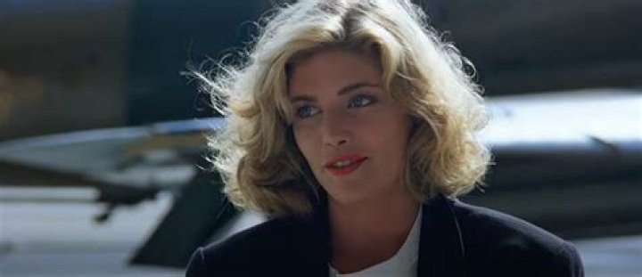 Kelly McGillis Now Why is Kelly McGillis Not in Top Gun Maverick?