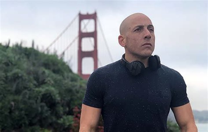 Kevin Hines, who survived jump from Golden Gate Bridge, speaking at UNK