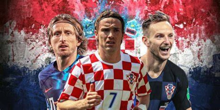 Kids of footballers Luka Modric a családjával a hivatalos bemutatásán