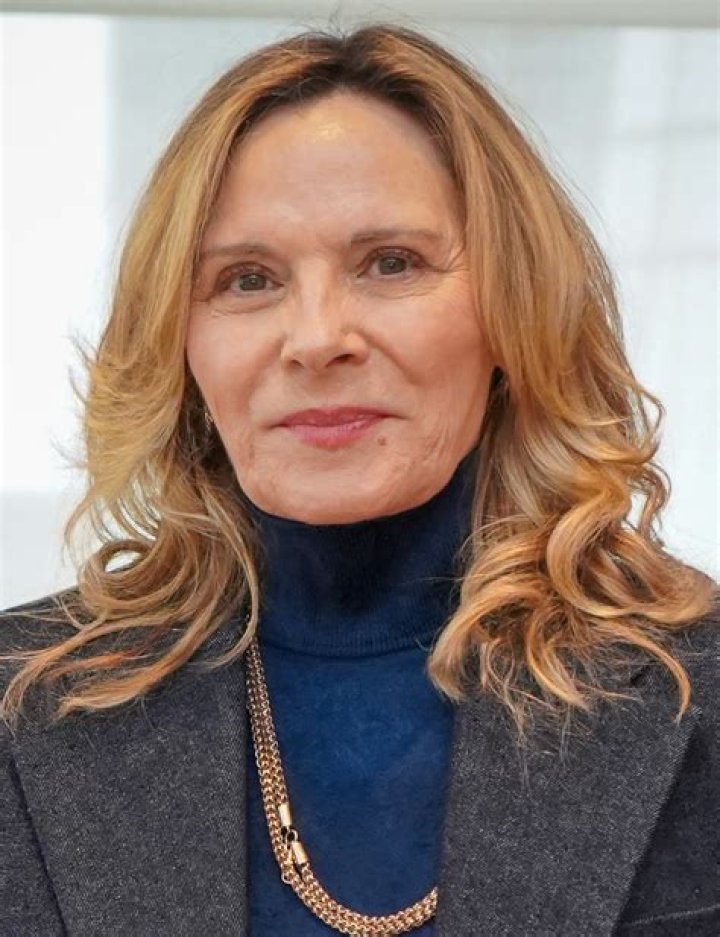 Kim Cattrall Bio, Net Worth, Life Story, Married, Husband, Family